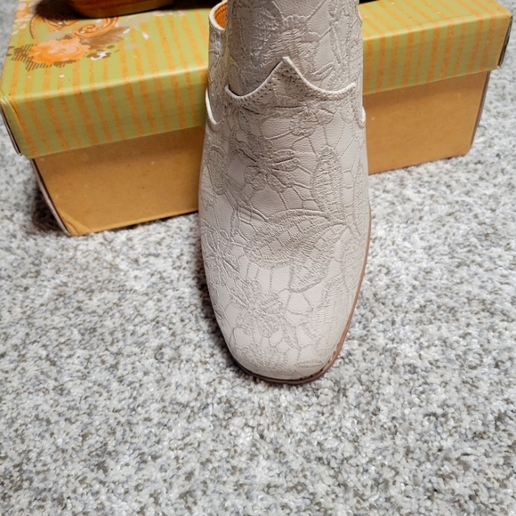 Very G Mule - Picture 2 of 2